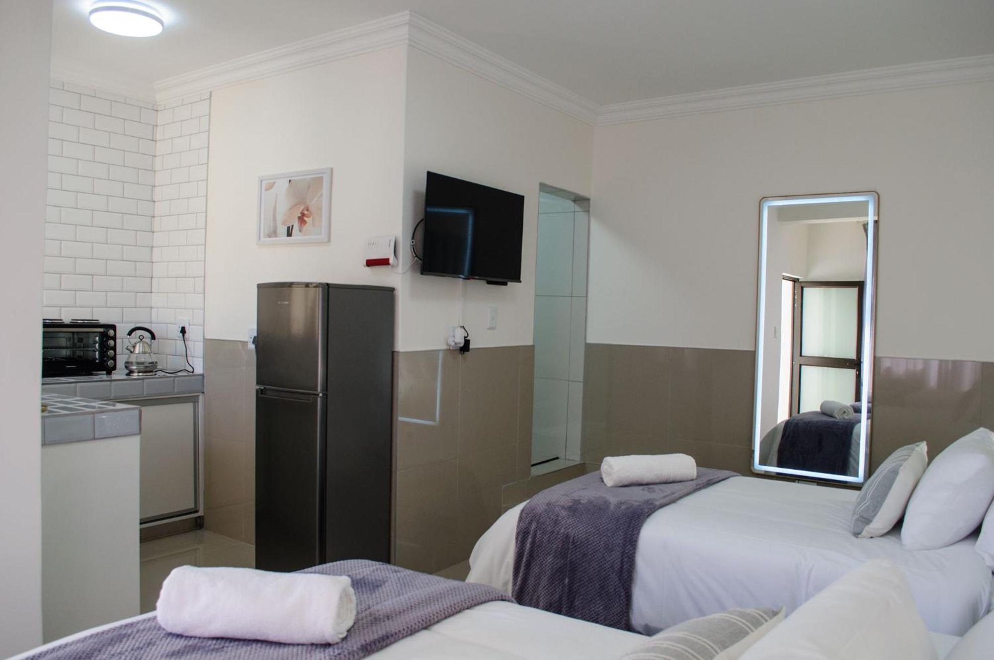 Shark Island Guesthouse Lüderitz Extérieur photo